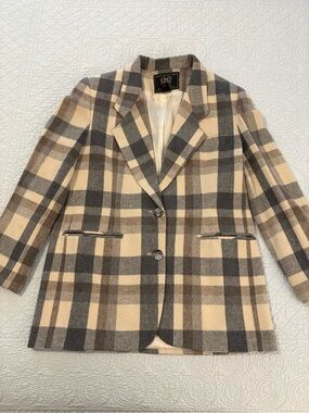 Vintage 80’s Compagnie Internationale Express wool blazer. Size medium.